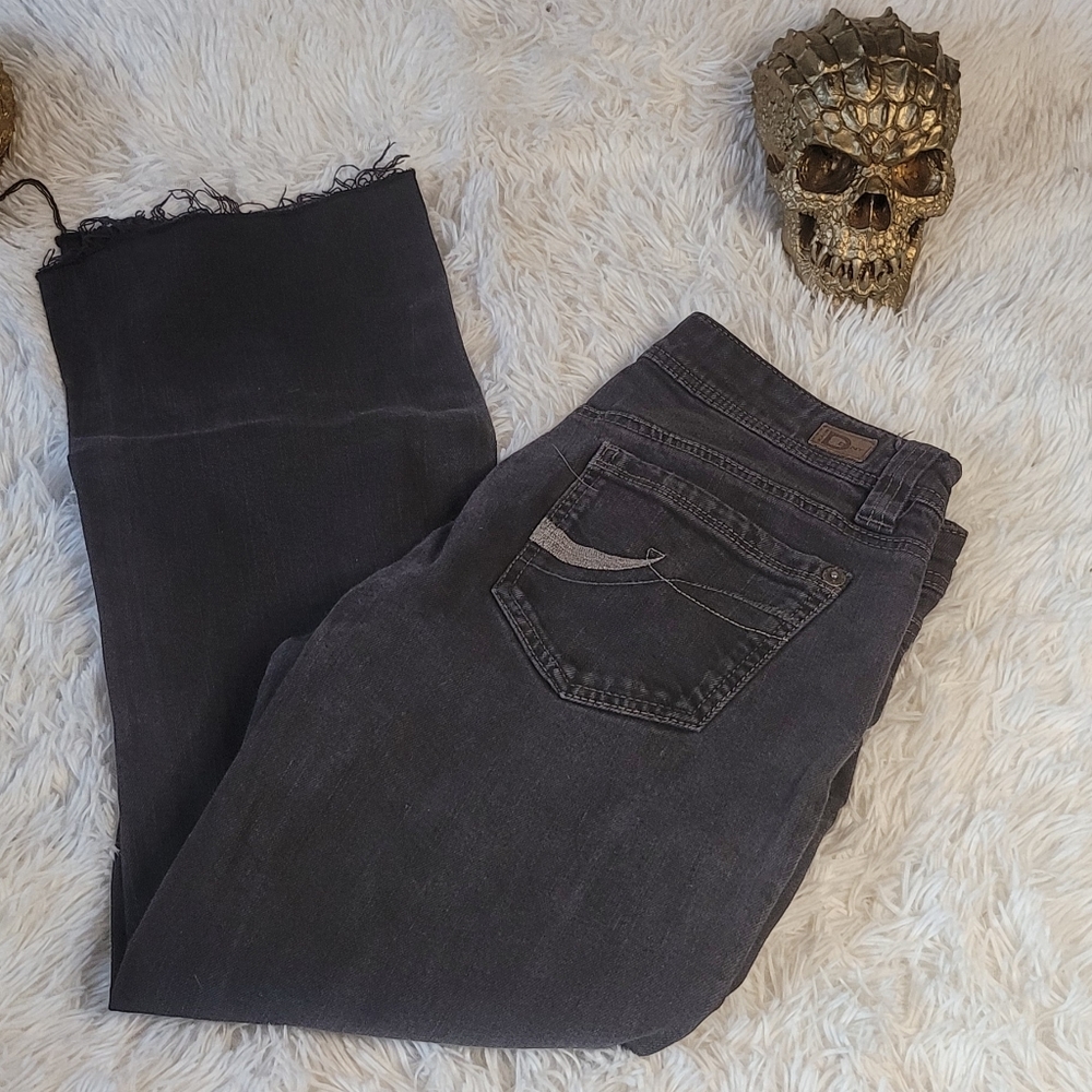 DKNY Women's straight leg  jeans